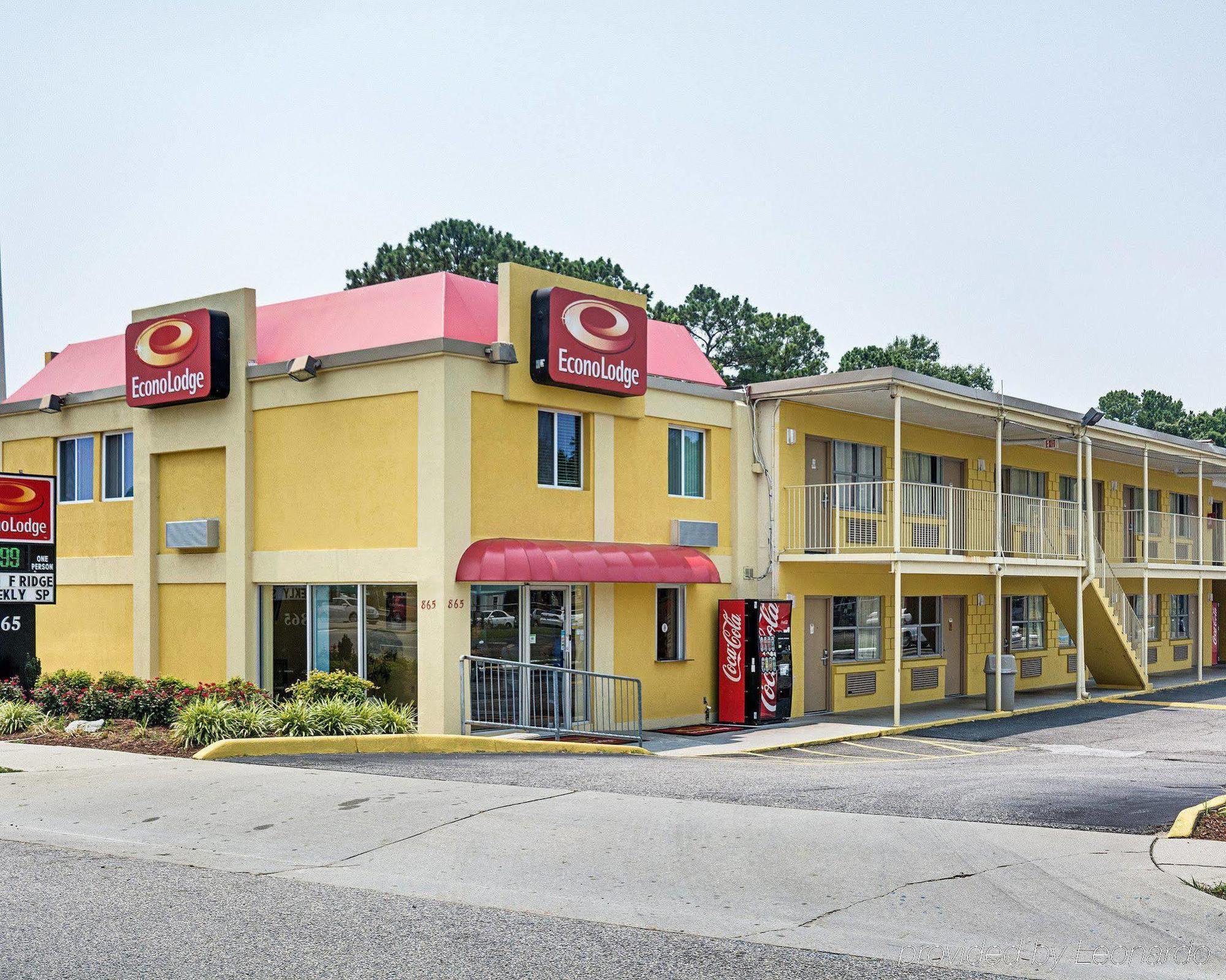 Econo Lodge At Military Circle Norfolk Eksteriør billede